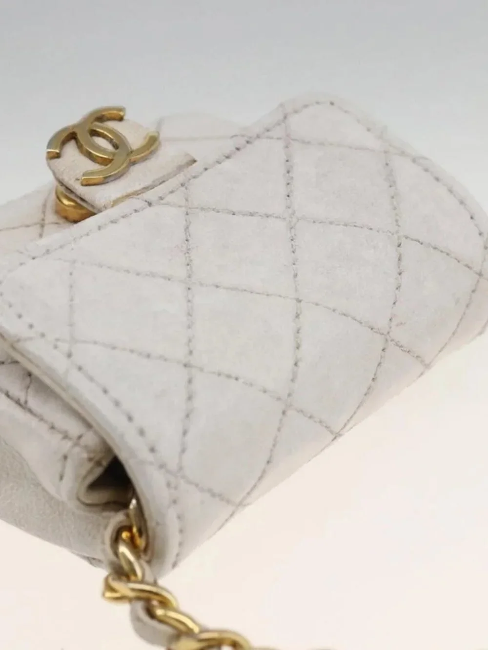 CHANEL Minimini Matelasse 7 Pouch Leather White Gold CC Auth LNZ849